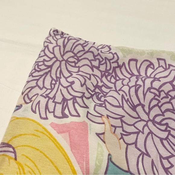 Vintage 1998 Barbie Cheer Leader Reversible Comforter - Picture 8 of 16